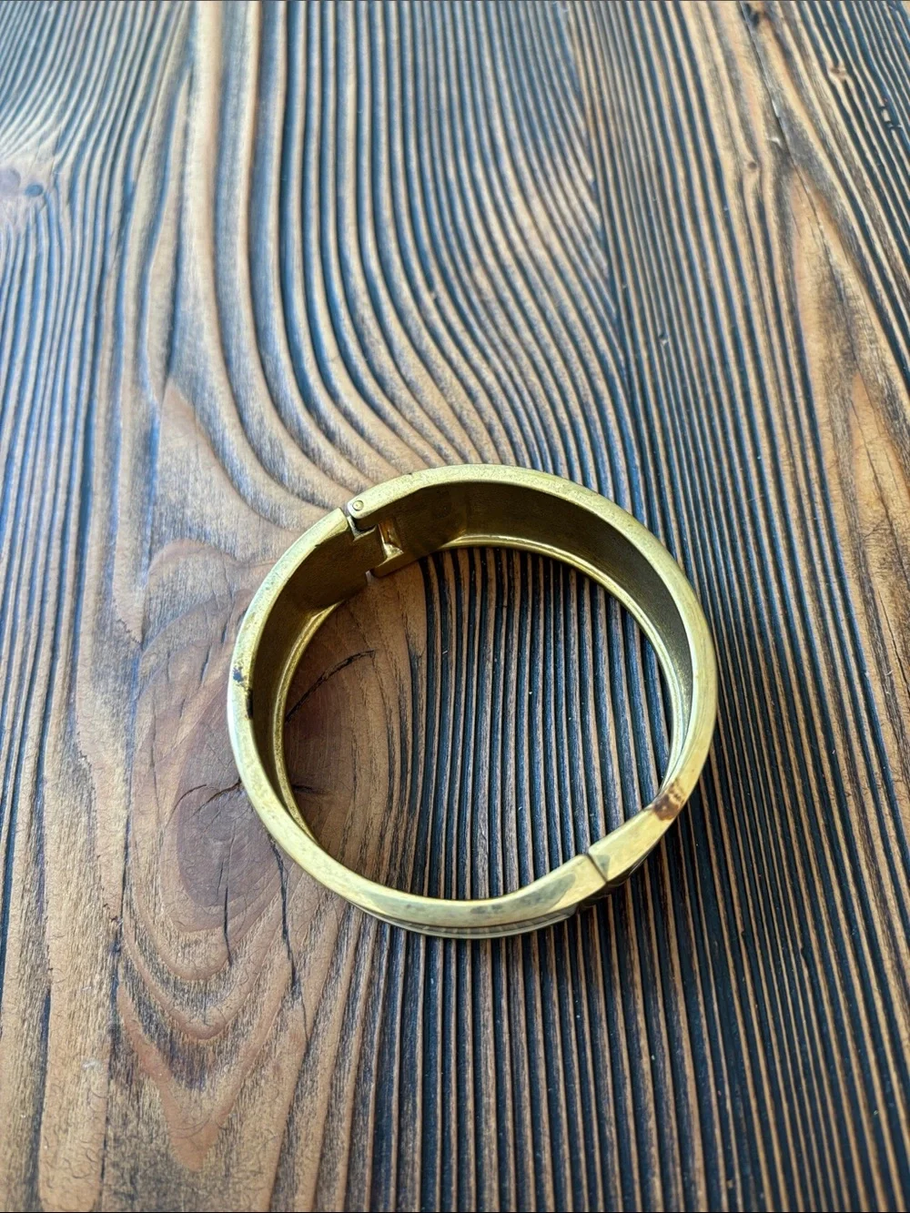 N/A stylish gold
